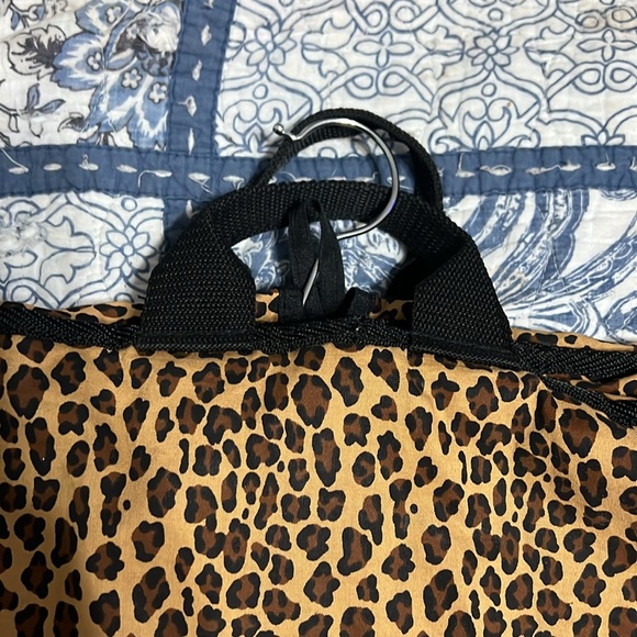 ANIMAL PRINT GARMENT HOLDER 39” x 22” - Picture 8 of 8